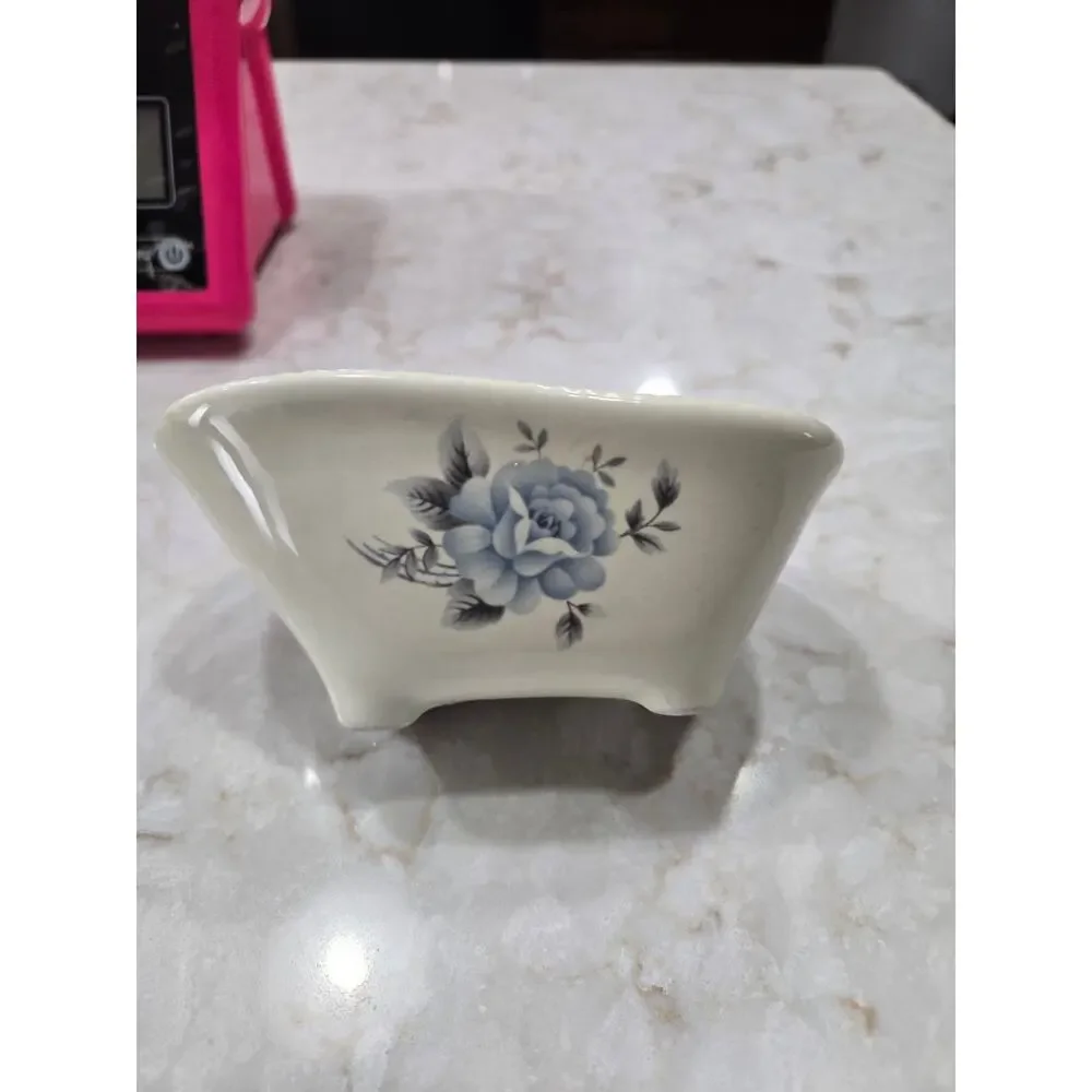 Athena Cream Ceramic Soap Dish with Blue Rose Pattern